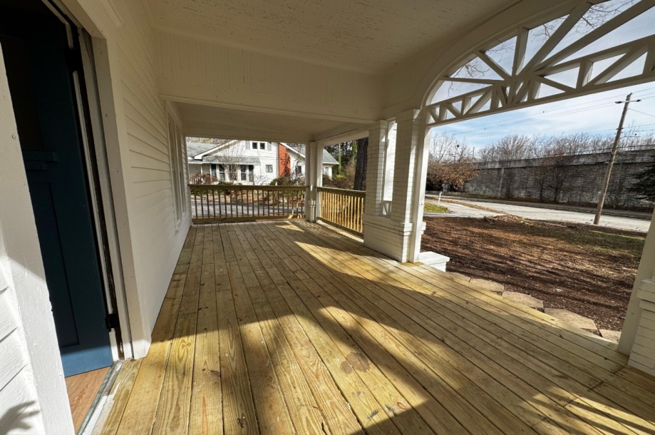 House in Marietta - 1052-28