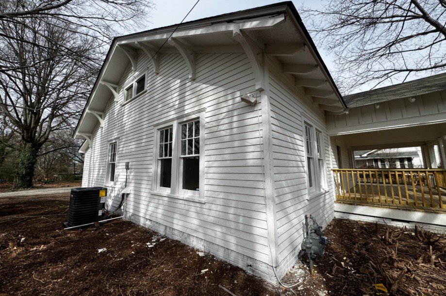 House in Marietta - 1052-32