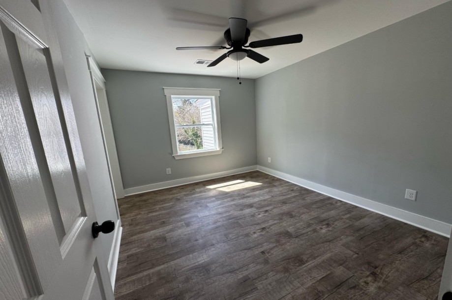 House in Mableton - 1099 (A)-15