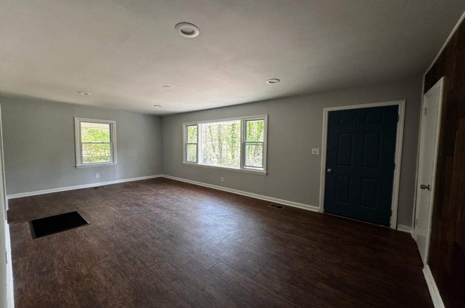 House in Marietta - 470-7